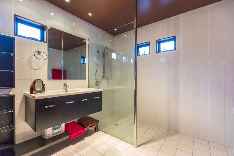 3/17 Clonbern Road Remuera_13