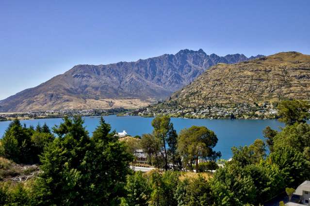 8 Goldrush Way Queenstown_1