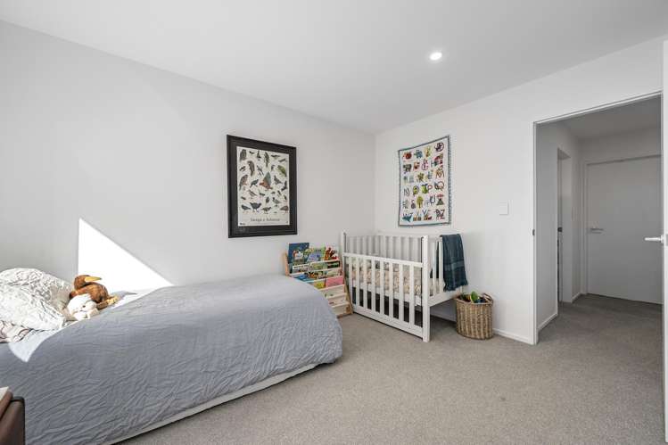 8C Ferry Road Days Bay_11