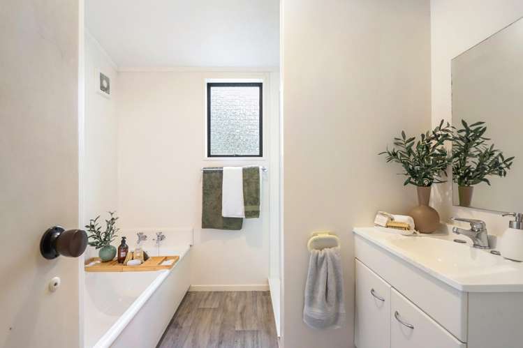 35 Autumn Avenue Glen Eden_17