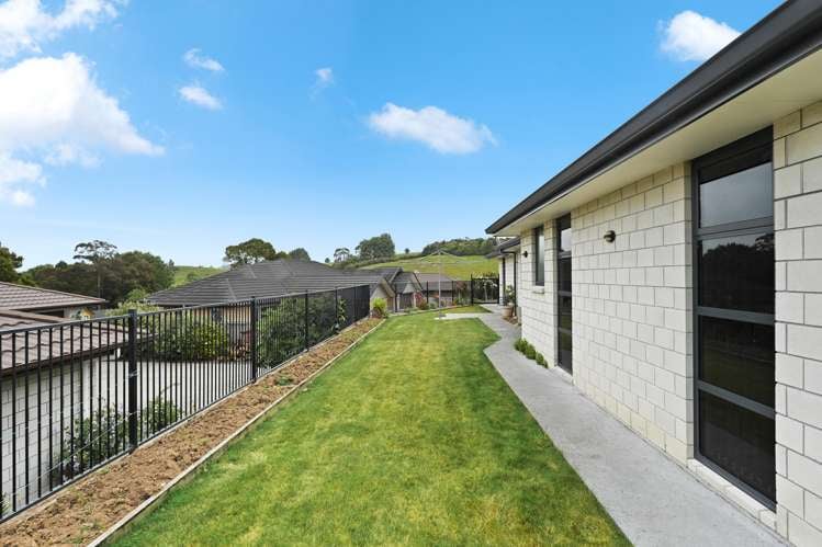 43 Carlingford Rise Dinsdale_20