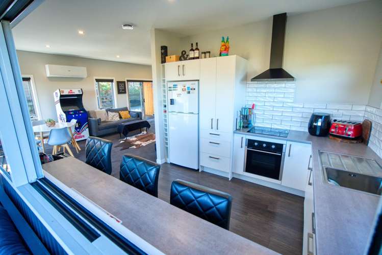 2187 Arnold Valley Road Moana_5