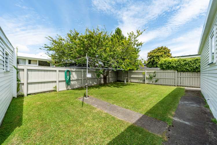 70 Queens Grove Lower Hutt_28