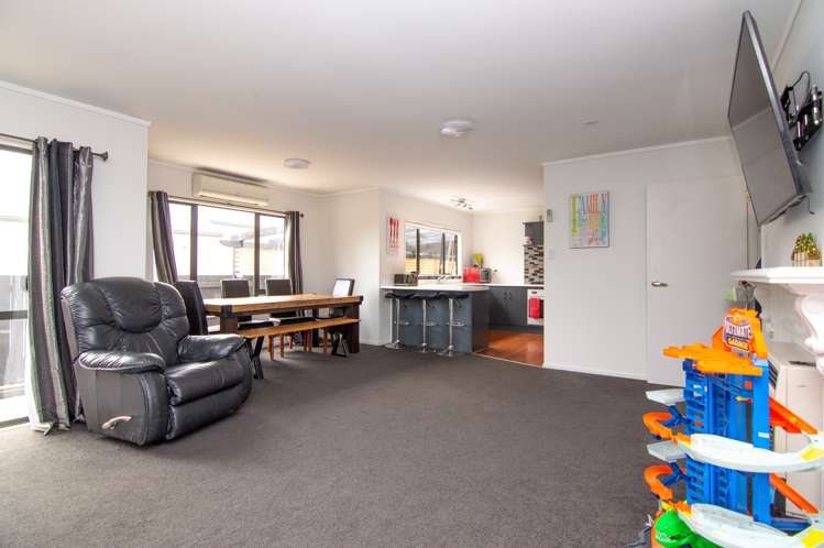 39 Dalfield Place Highbury_5