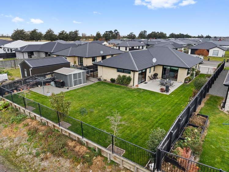 23 Redhaven Rise Netherby_33
