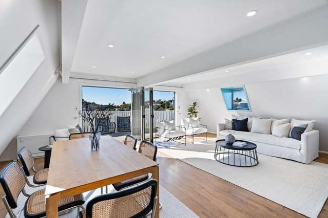 Sea Views, Private Hill Haven