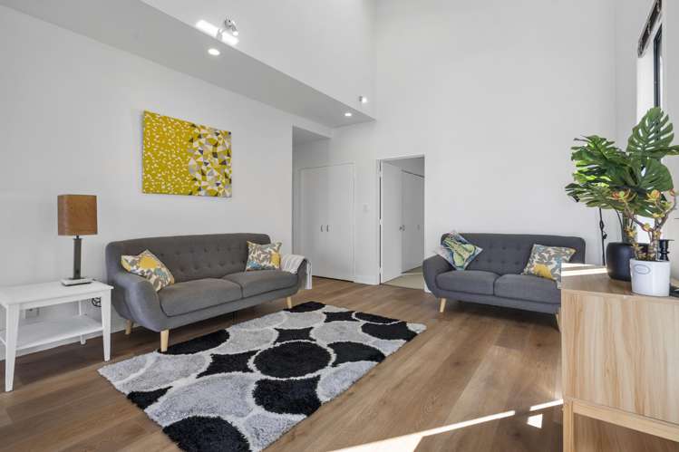 2F/5 Furneaux Way Remuera_8