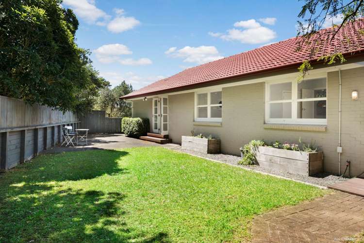 15a Speedy Crescent Hillcrest_13