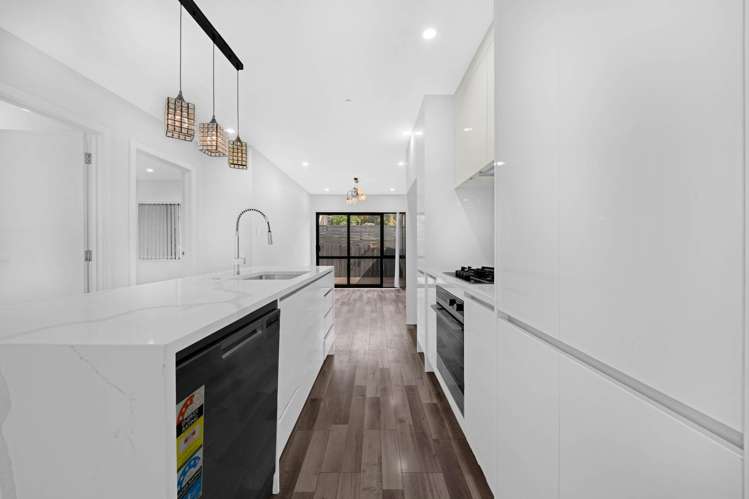 189B Edmonton Road Te Atatu South_13