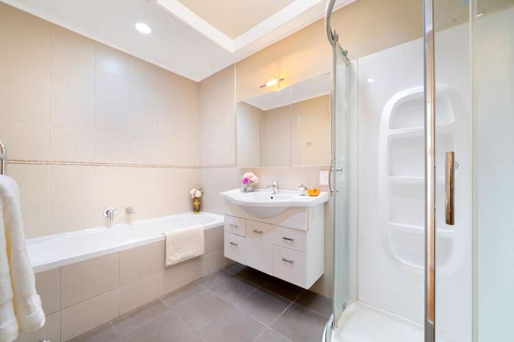 8 Eleanor Place Blockhouse Bay_11