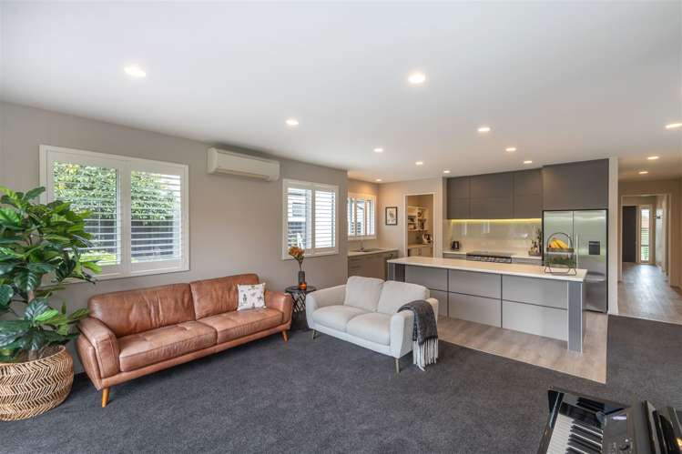 48 Bluestone Drive Parklands_15