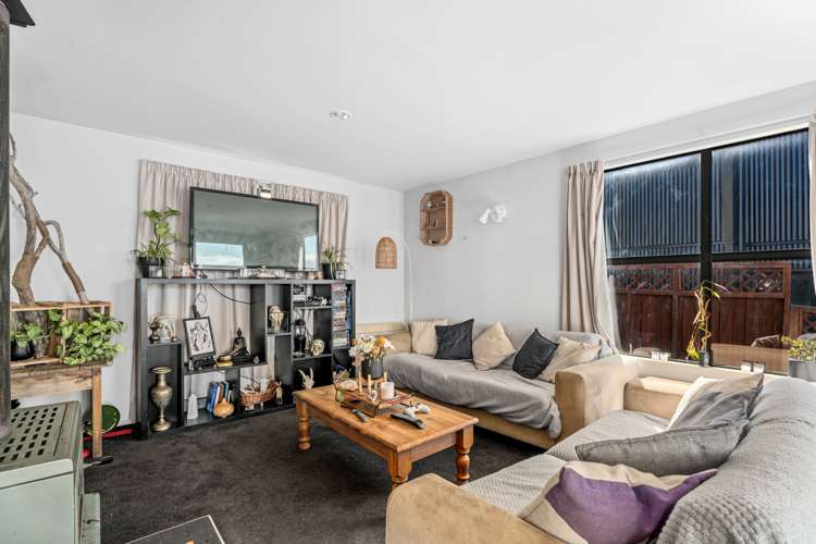 8 Caples Place Fernhill/Sunshine Bay_5