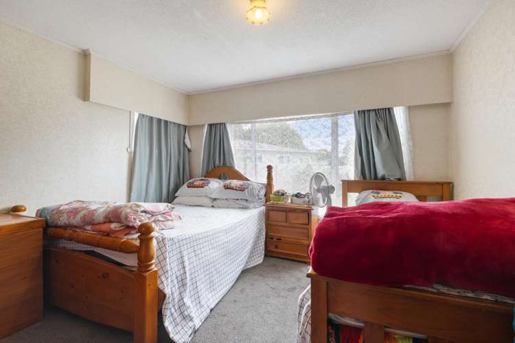 76 Hallberry Road Mangere East_13