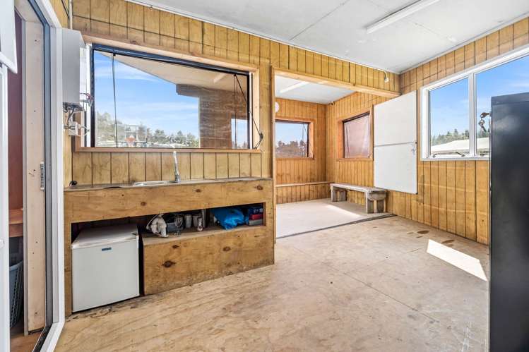 21 Boundary Road Hikurangi_25