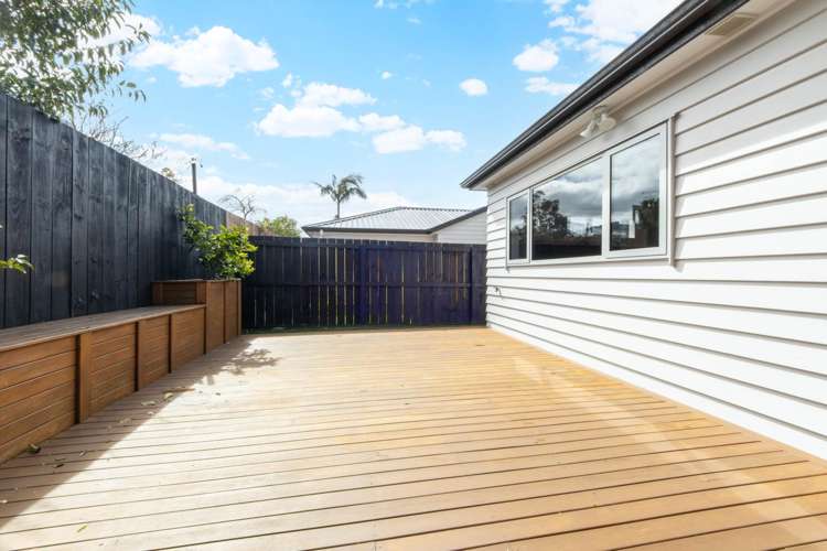 33b Glengarry Road Glen Eden_5