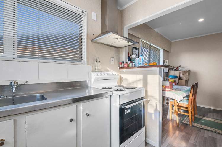 2 Sequoia Crescent Owhata_5