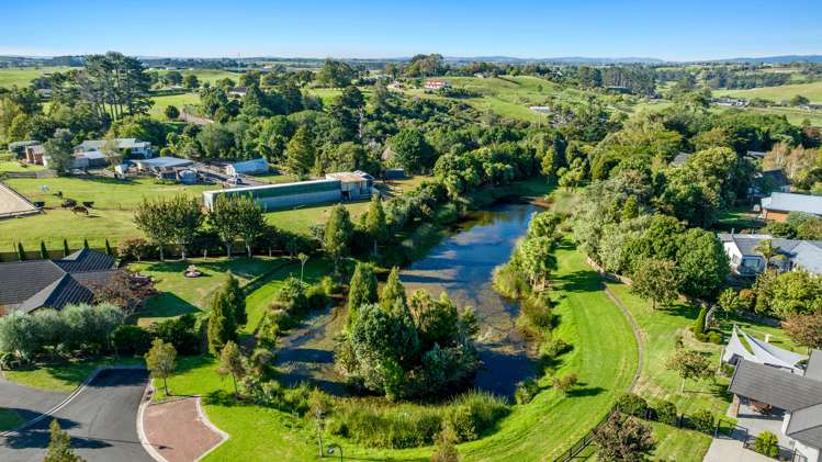 11 Mahoe Glade Patumahoe_40