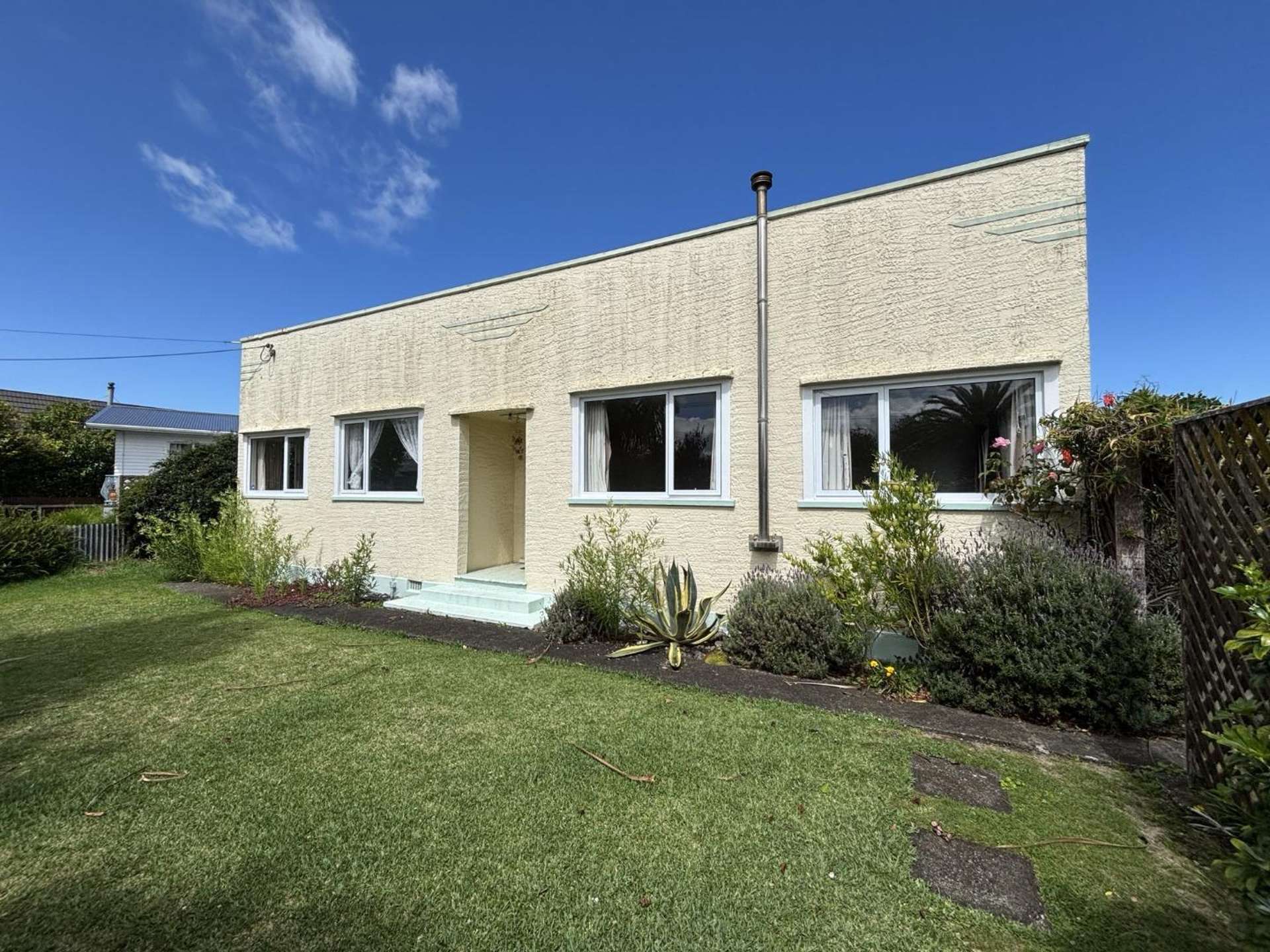 77 Lincoln Road Springvale_0
