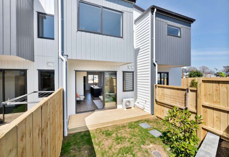 2/10 Becker Drive Weymouth_6