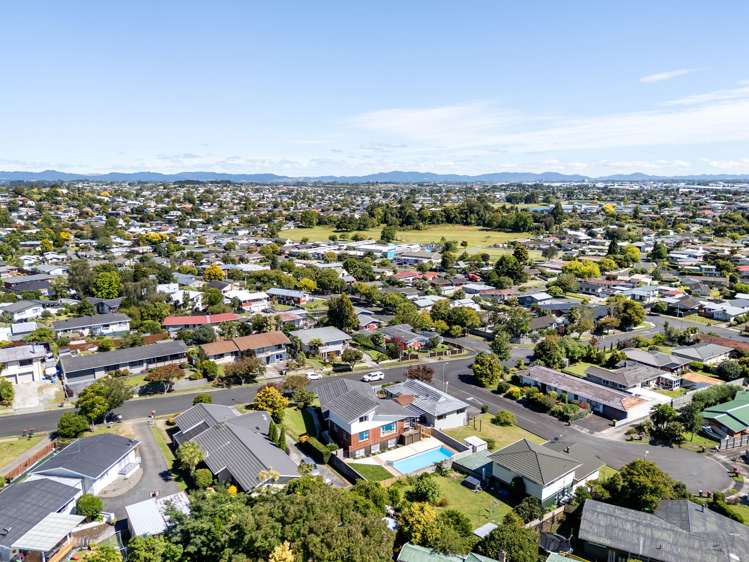 13 Russleigh Drive Dinsdale_30