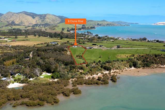 BEACH ACCESS COASTAL RETREAT