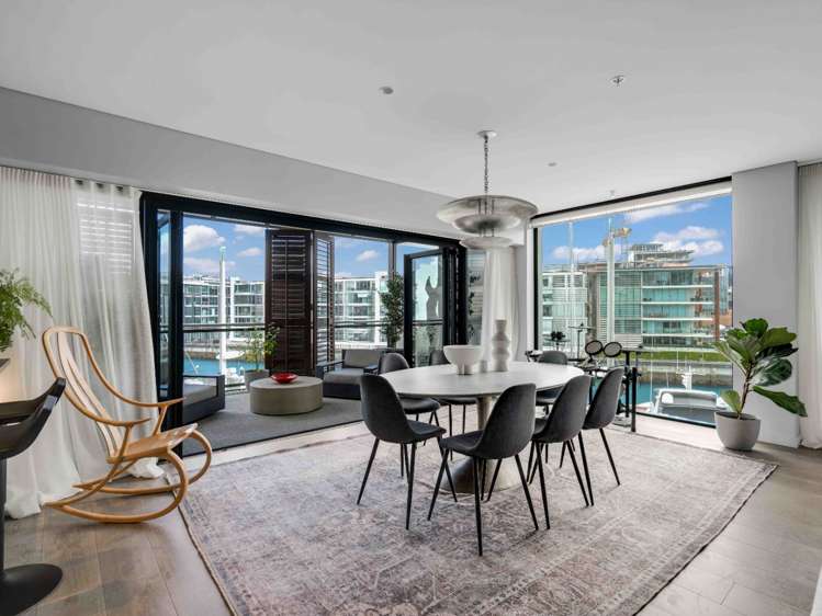 301/121 Customs Street West 10015_3
