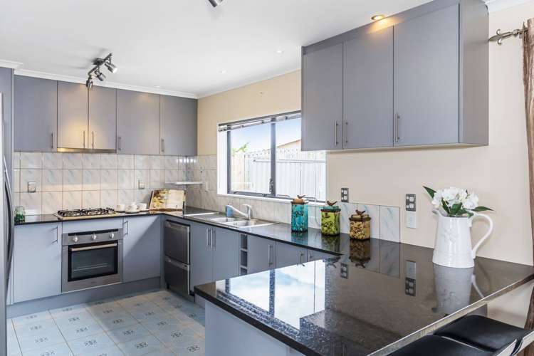 25 Gordon Stanley Drive Massey_9