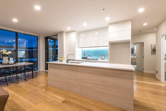 609/10 Lion Place 1662_3