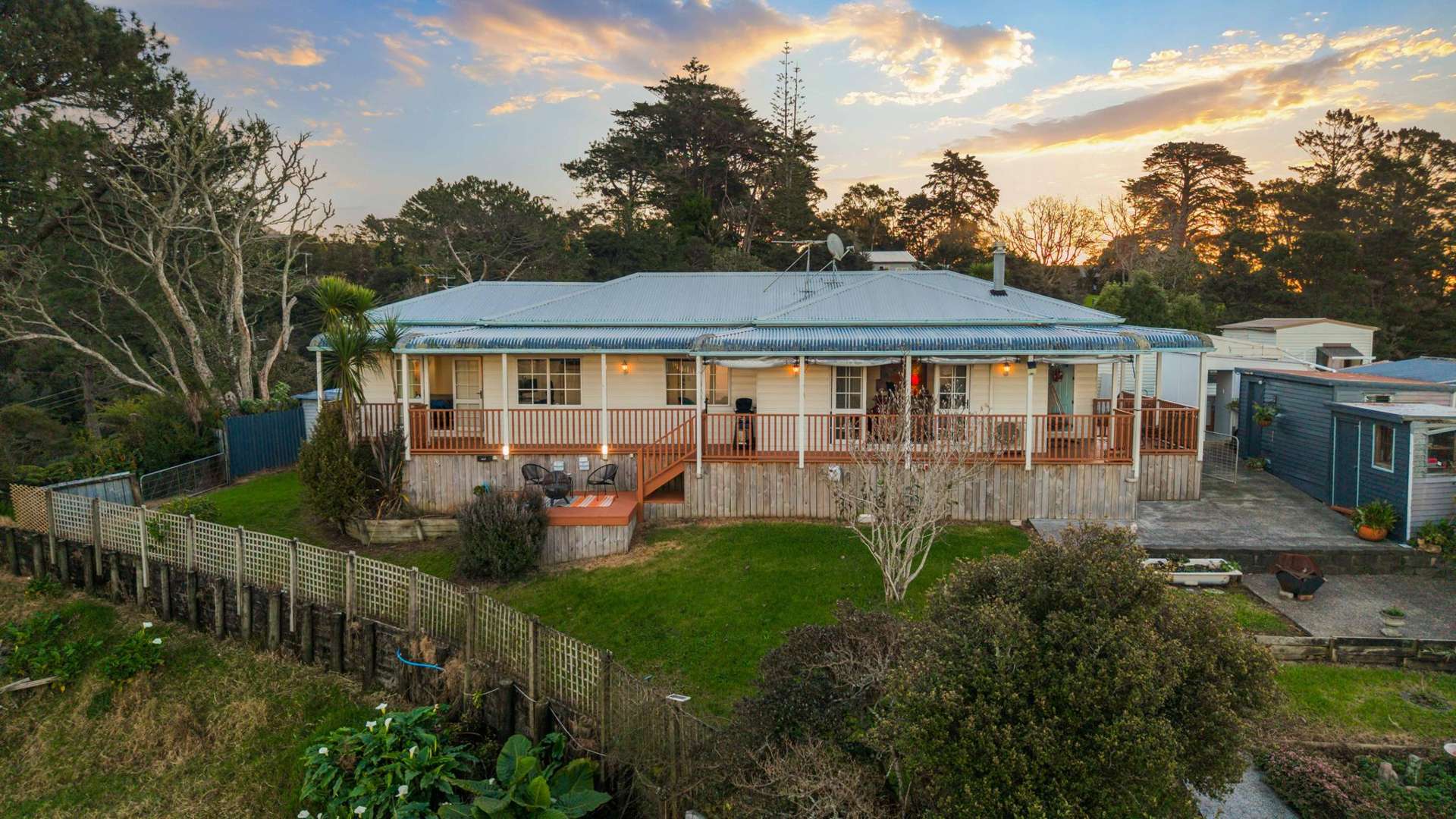 23 Waitakere Road Waitakere_0