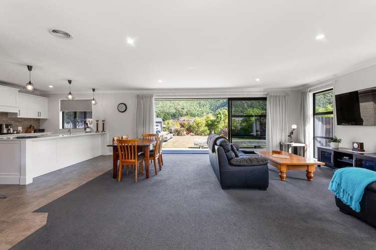 271 Rarangi Beach Road Rarangi_18