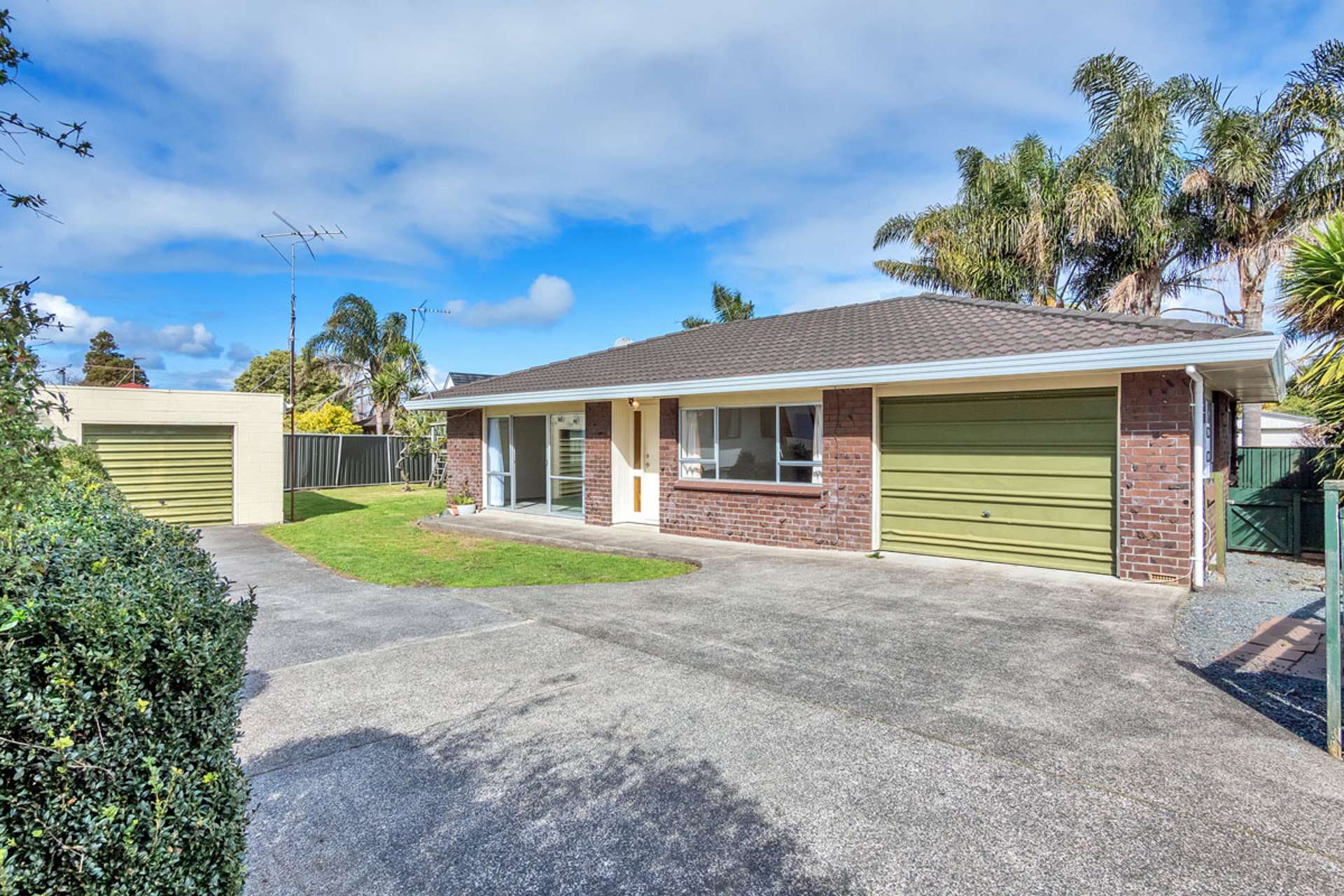 2/47 Clevedon Road Papakura_0