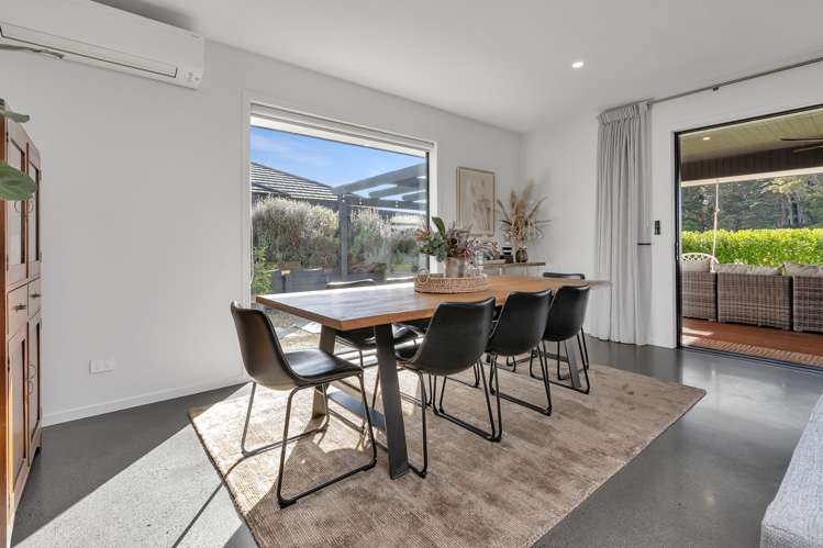 10 Sumner Place Te Kamo_14