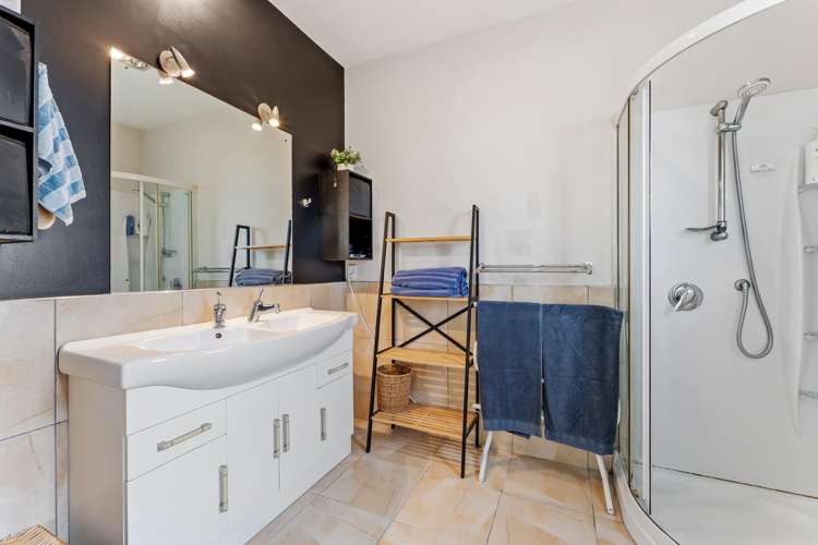 1257 Whangaparaoa Road Gulf Harbour_21
