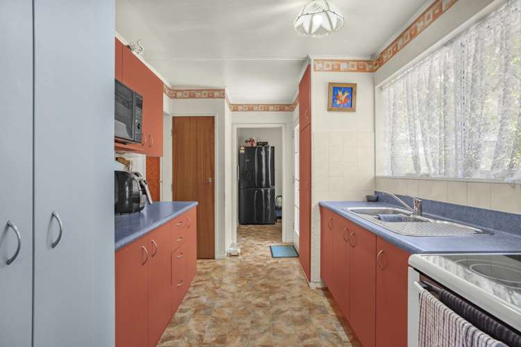 34 Enfield Street Wainuiomata_8
