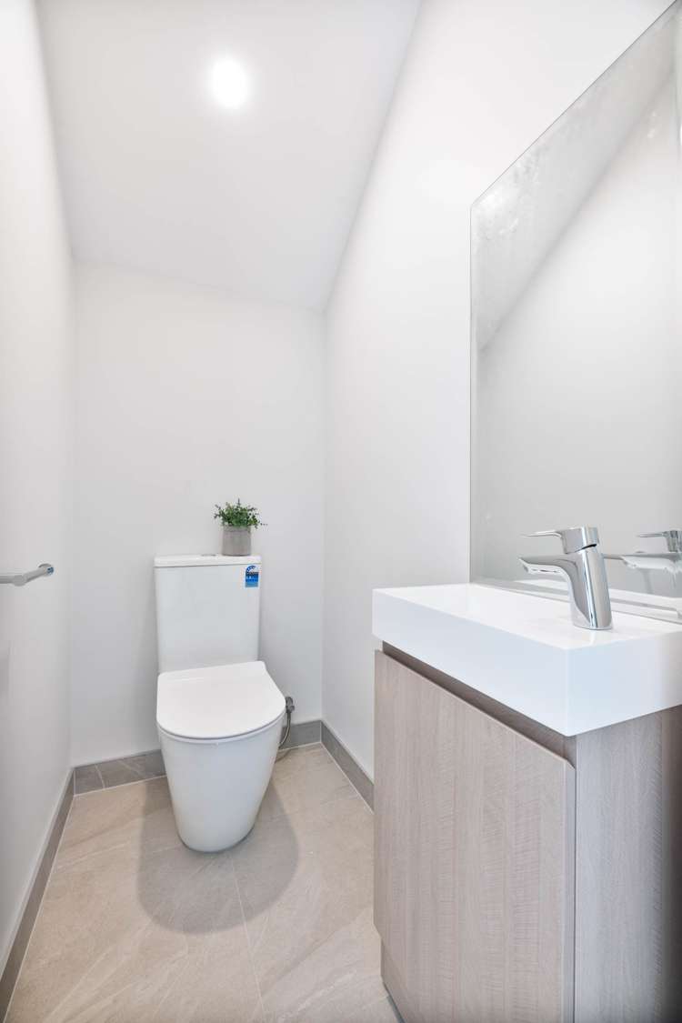 21c Montgomery Avenue Belmont_16