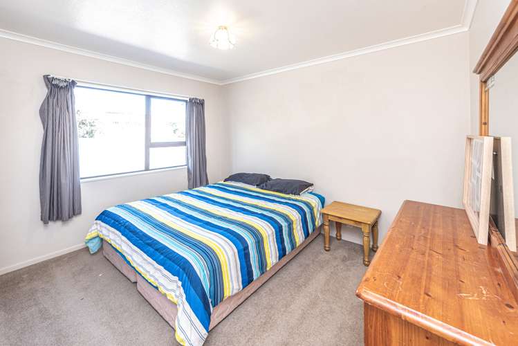 32 Exeter Crescent Springvale_16
