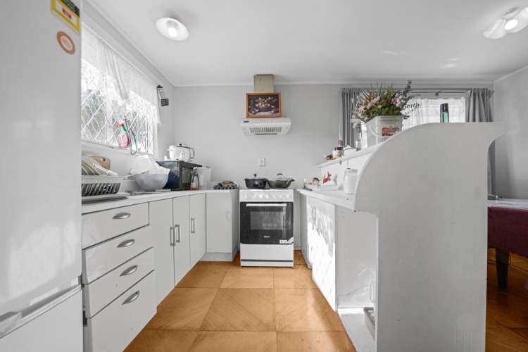 2/30 Coombe Avenue Otara_7