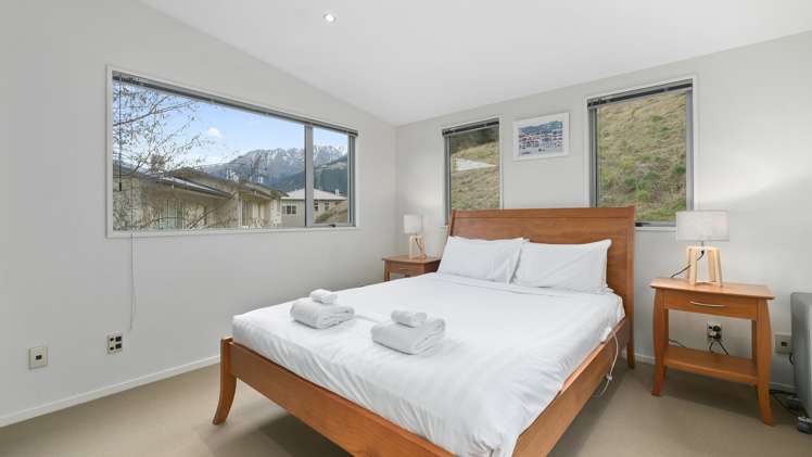 2a Vancouver Drive Queenstown_9