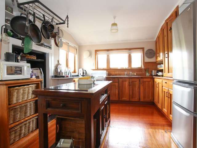 83 Cook Street Hamilton East_2