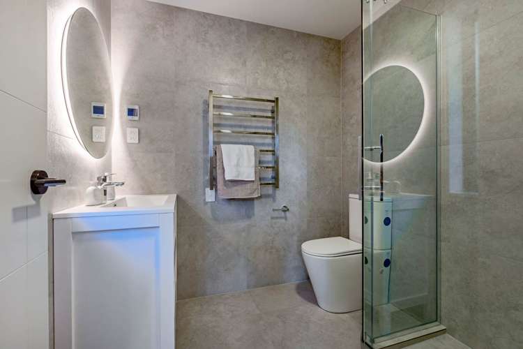 8 Makumaku Place Long Bay_18