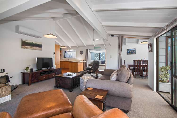 1309 Whangaparaoa Road Army Bay_10