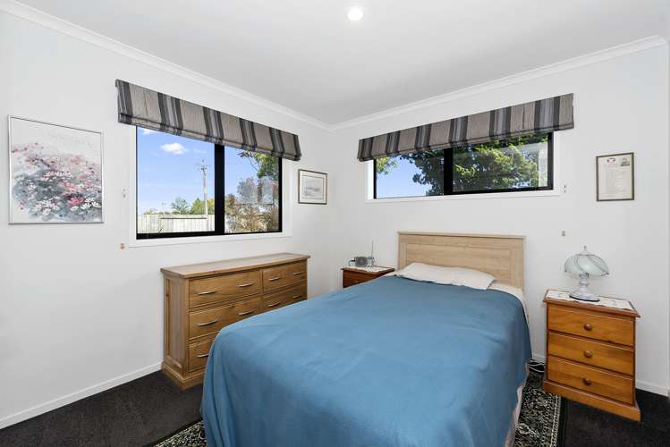 7/11 Errol Close Burbush_5