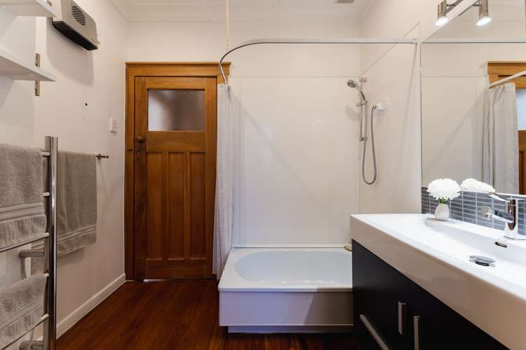 13 Falkirk Street Dalmore_12