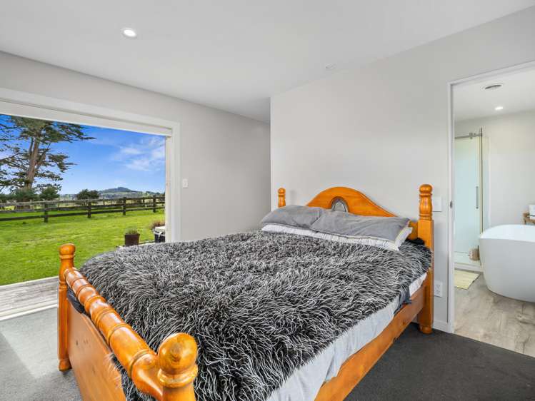 85 Heaven Road Wharehine_19