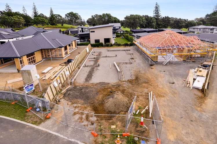 8 Oakmont Crescent Waiwhakaiho_17