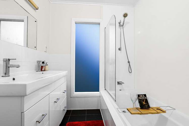 31 Royal View Road Te Atatu South_8