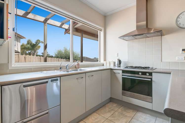 4 Totara Views Drive Red Beach_11