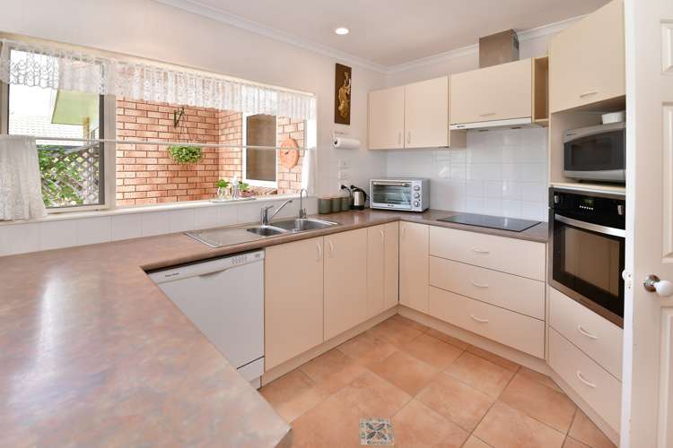 15 Kath Hopper Drive Orewa_7