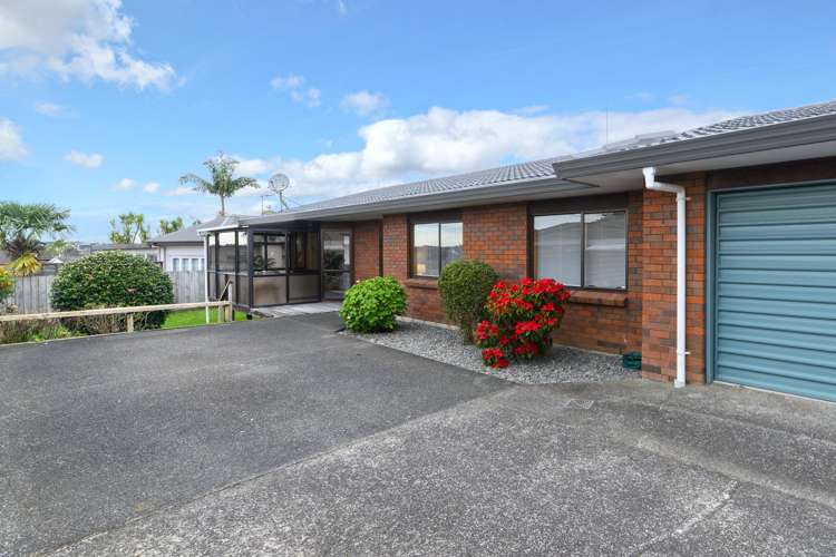 2/118 Astley Avenue_0