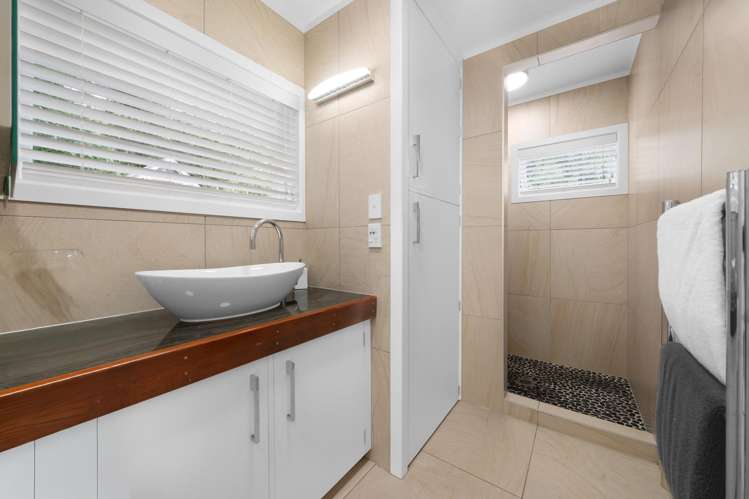 120 Kawakawa Bay Coast Road Kawakawa Bay_14